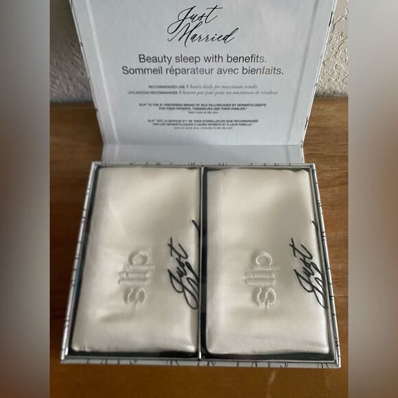 Slip Wedding “Just Married” 100% Silk Queen Pillowcase Set of 2 Bridal Gift - Picture 5 of 7